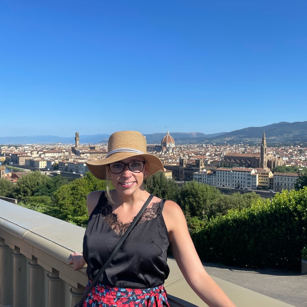 Meet your Posher, Emily